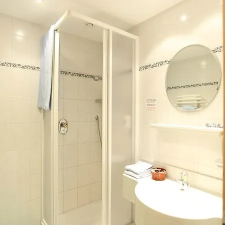 Hotel Alpenhof 3*